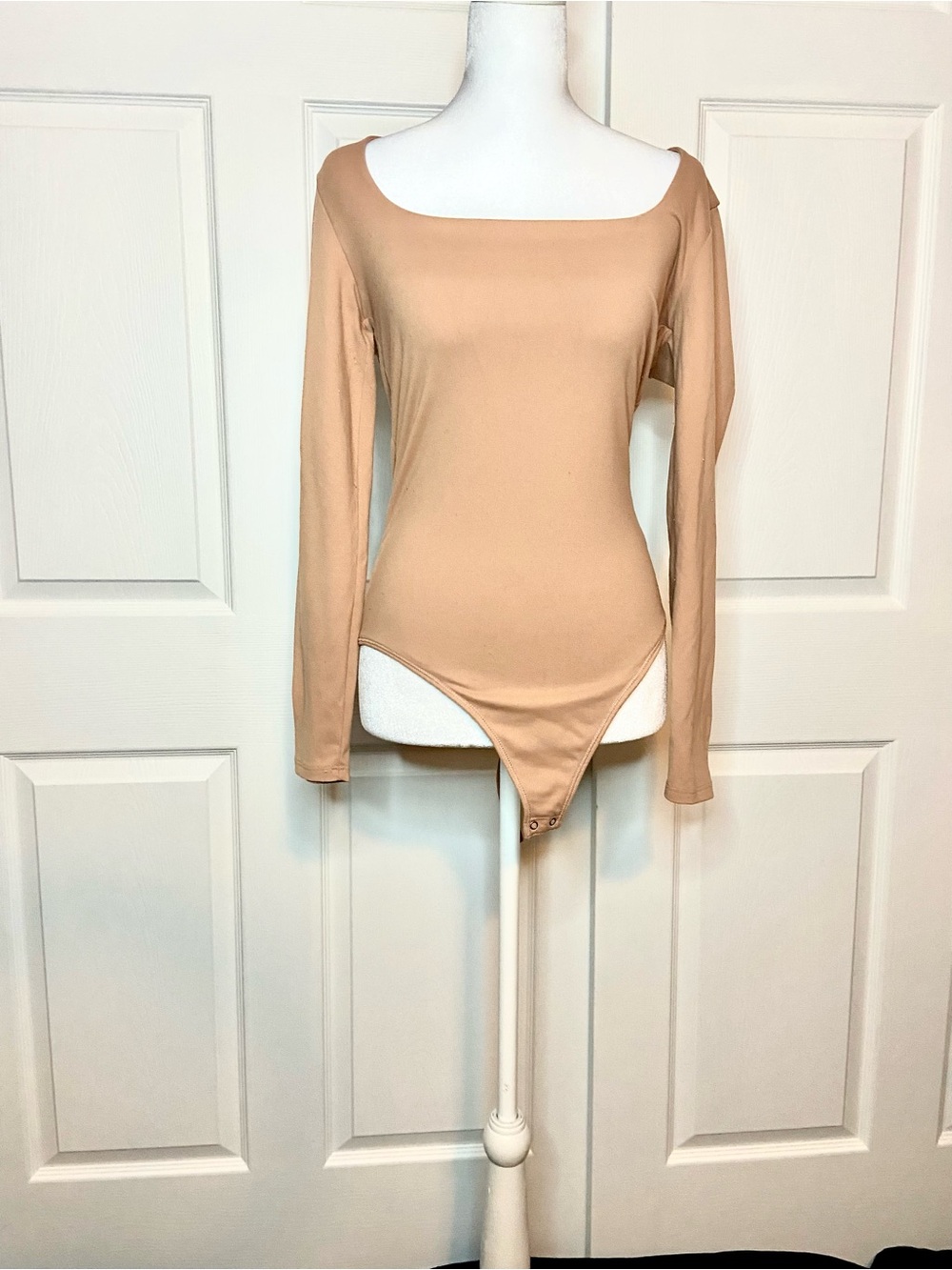 Abercrombie & Fitch Long Sleeve Square Neck Bodysuit - Nude Beige